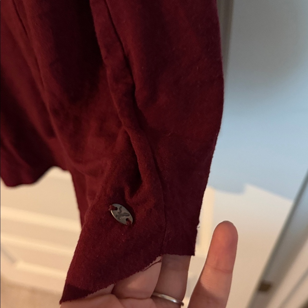 American Eagle Soft and Sexy Burgundy Women's Flowy Oversized Top L XL - Picture 3 of 5